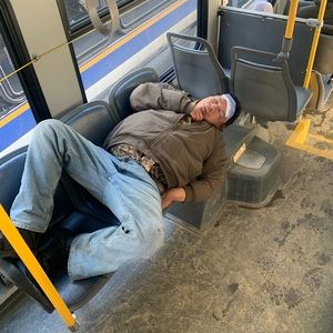 Meet your Posher, Devin